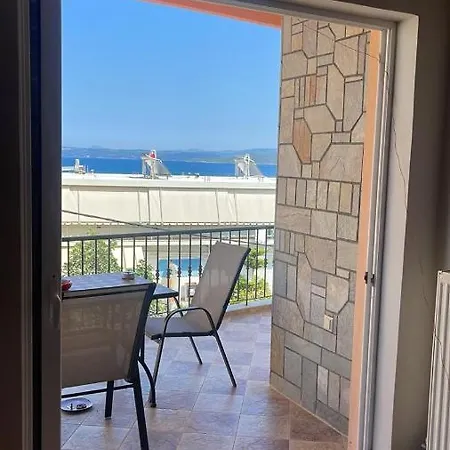 Luxury Seaside Apartment, 3 Bedrooms Livanatai Exterior photo